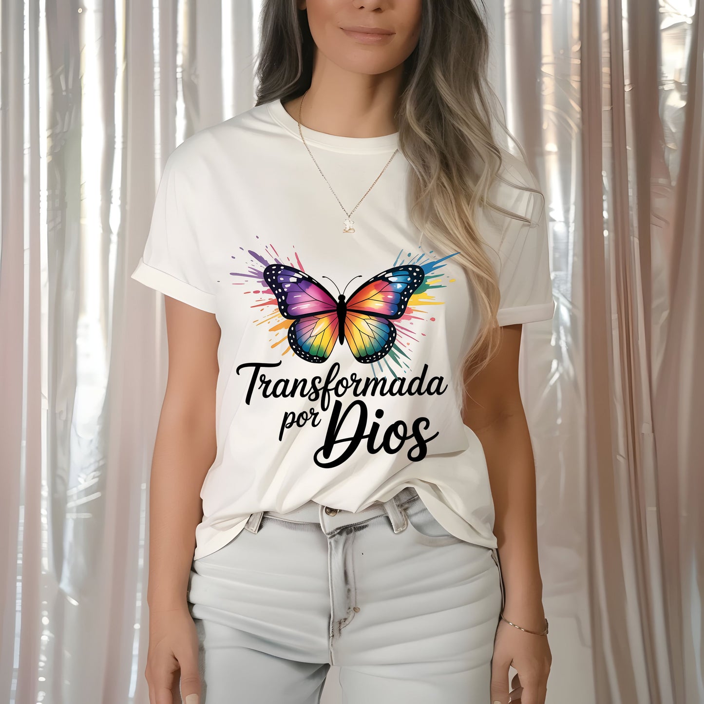 Transformada Por Dios Butterfly T-shirt