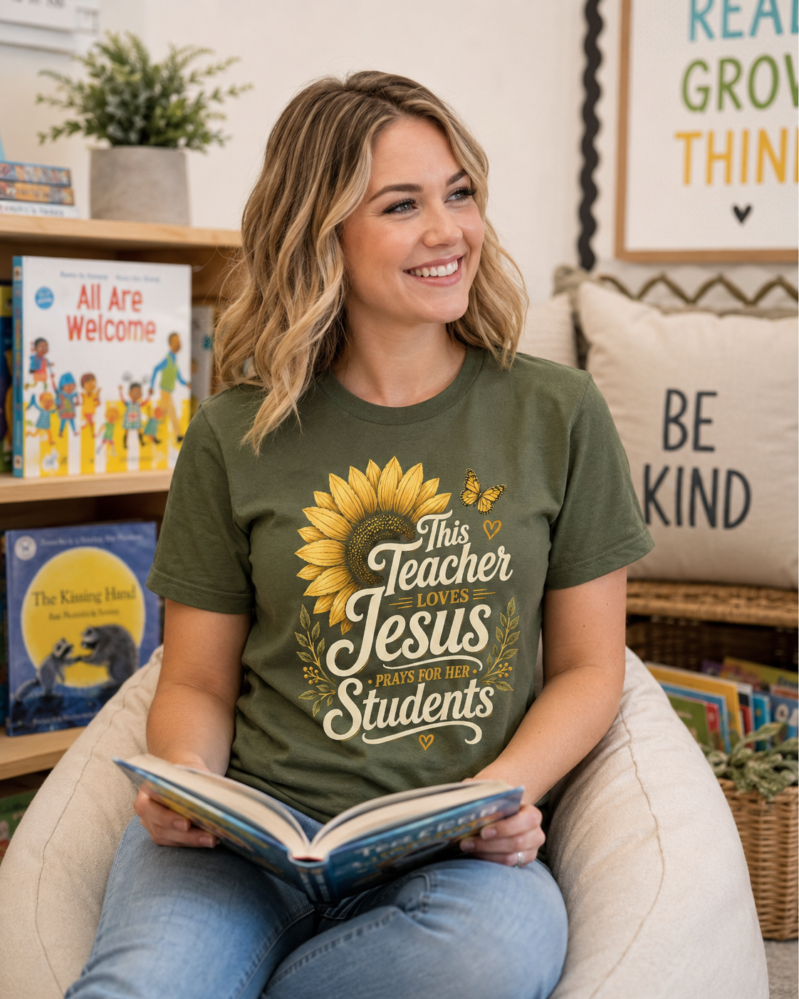 This Teacher Loves JESUS Prays for her Students